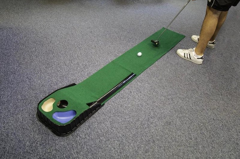 Longridge Putt N Hazzard putting mat 35x200cm