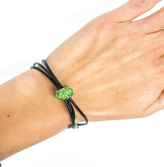 Handmade Teraka armband, type 005, zwart/groen