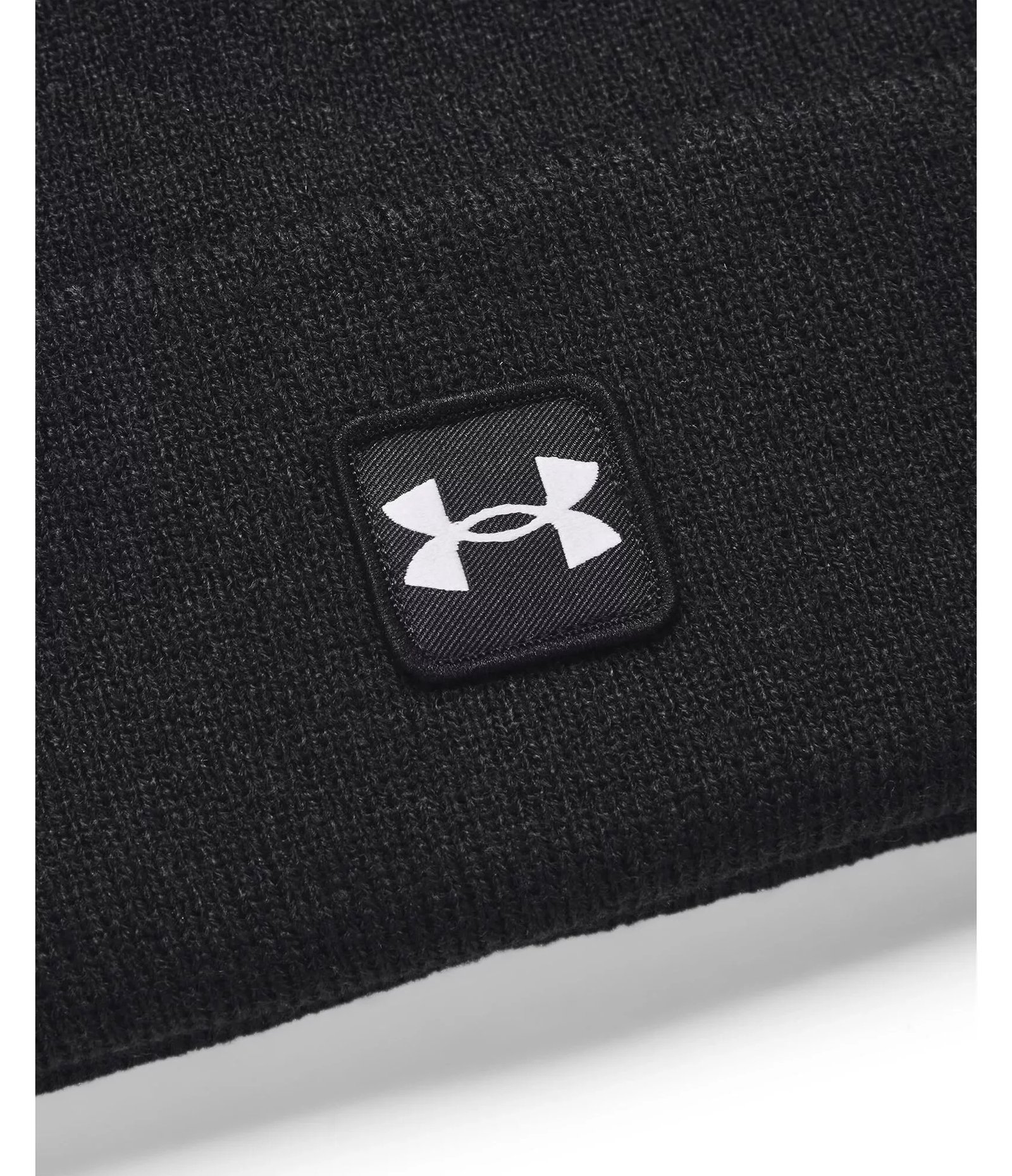 Under Armour Halftime Cuff wintermuts, zwart