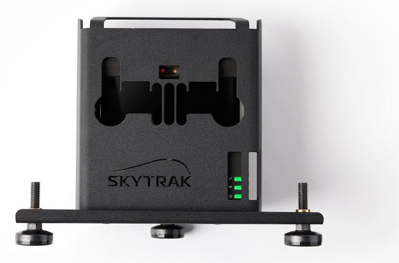 SkyTrak Launch Monitor (EU) + Protective Metal Case