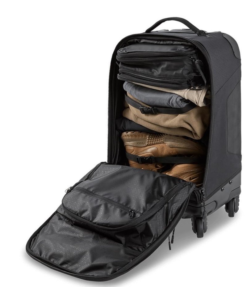 Ogio Renegade 22" 4-Wheel Travel Bag 33L reistas, zwart