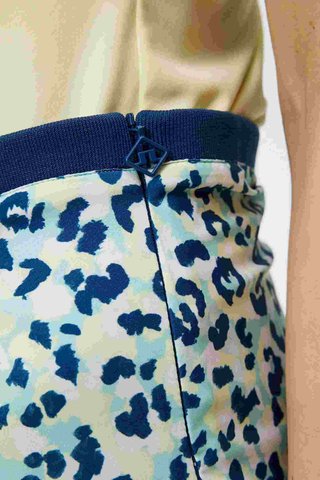 J.Lindeberg Themba dames golfrok 2024, leopard aruba blue