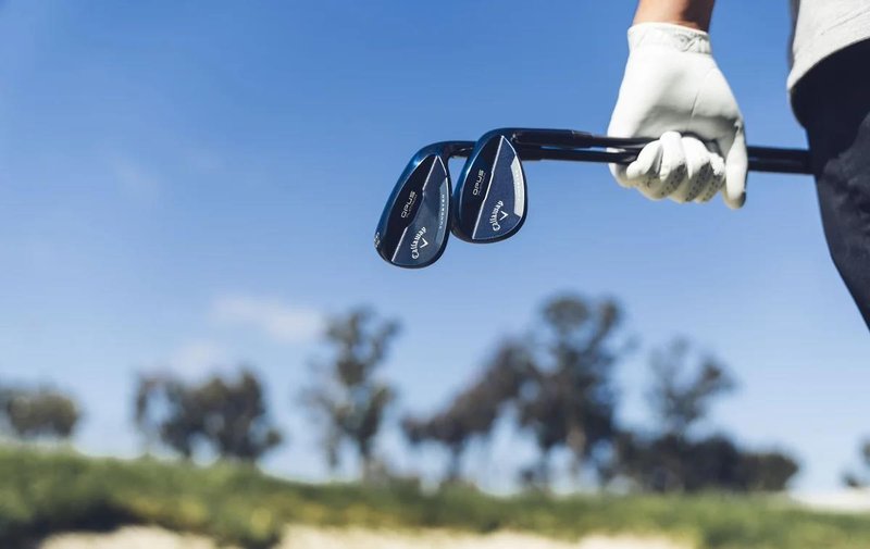 Callaway Opus Platinum Blue wedge, graphite