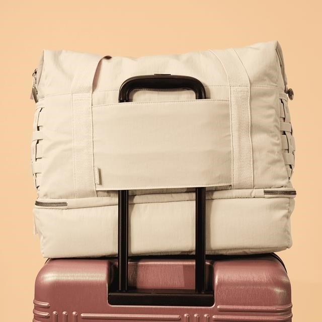 Ogio Ogio Rise Weekender Duffel 36L tassen en koffers bag, vanilla creme
