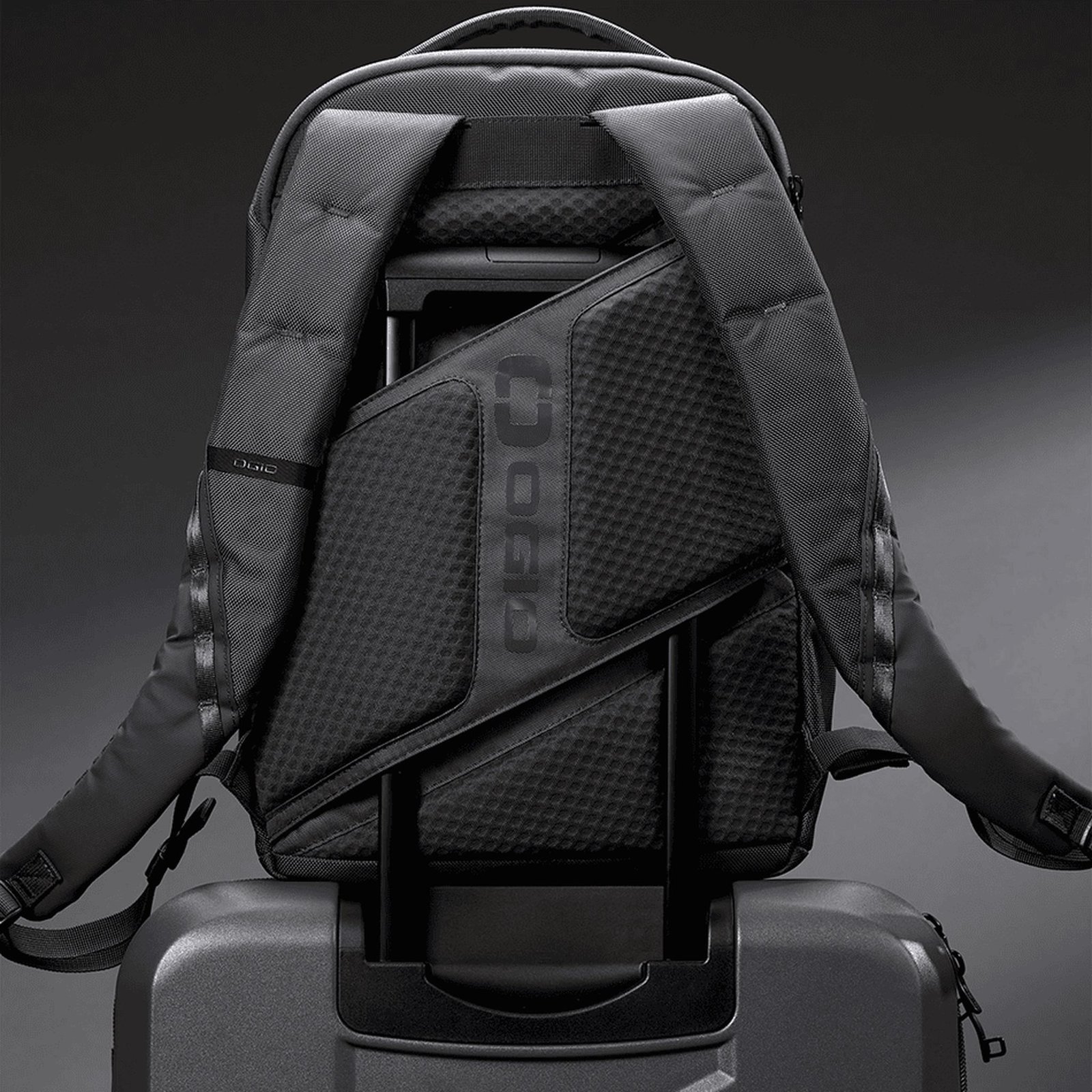 Ogio Ogio Pace Pro 20L Backpack tas, grey pinstripe