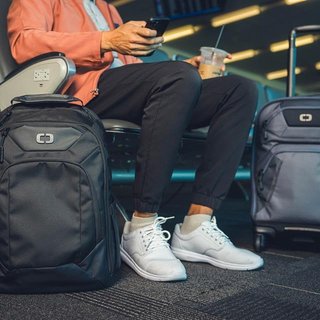 Ogio Renegade 22" 4-Wheel Travel Bag 33L titanium reistas, titanium