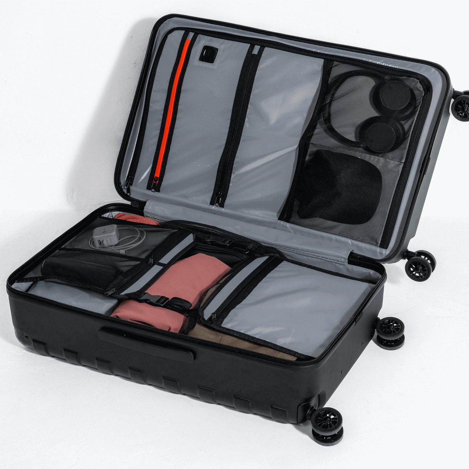 Ogio Renegade Vault Checked Luggage 95L tas, zwart
