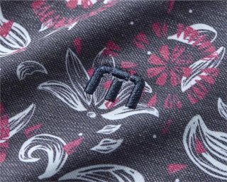 Travis Mathew FEATHERWEIGHT FLOURISH heren polo, mood indigo/vintage indigo