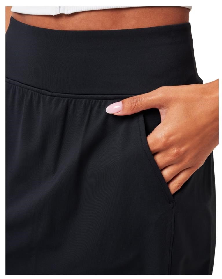 Travis Mathew Game Set Match Moveknit dames skort, zwart