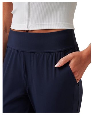 Travis Mathew Moveknit Resilience dames broek, navy blazer