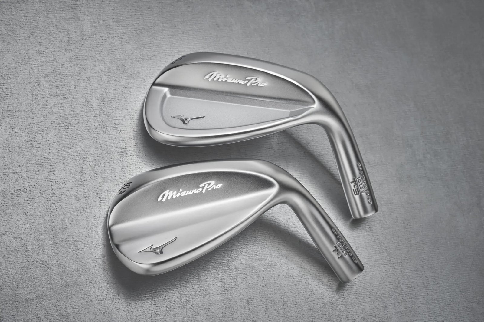 Mizuno Pro T-3 Soft White Satin wedge, staal