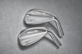 Mizuno Pro T-3 Soft White Satin wedge, staal