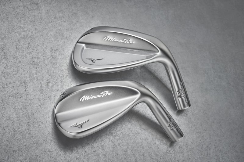 Mizuno Pro T-3 Soft White Satin wedge, staal