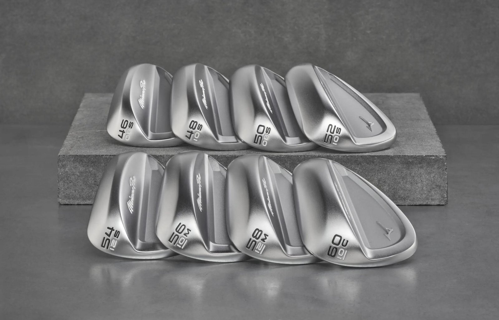 Mizuno Pro T-3 Soft White Satin wedge, staal