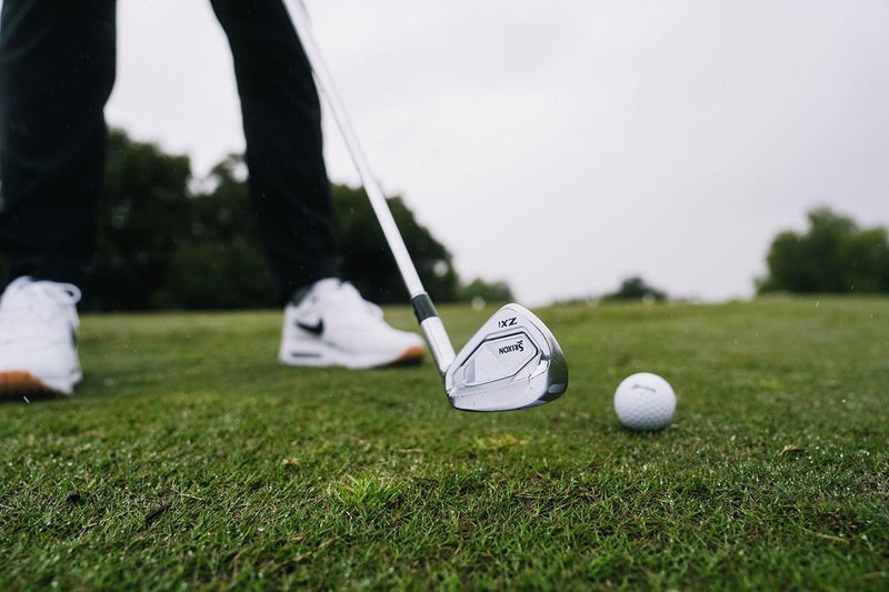 Srixon ZXi5 heren ijzers, grafiet