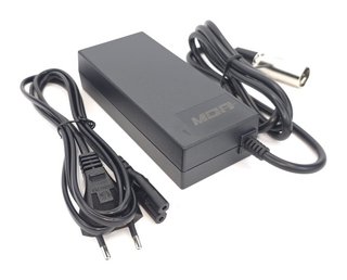 Davies Caddy Lithium Charger, zwart