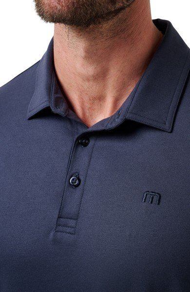 Travis Mathew Featherweight Performance heren polo, total eclipse