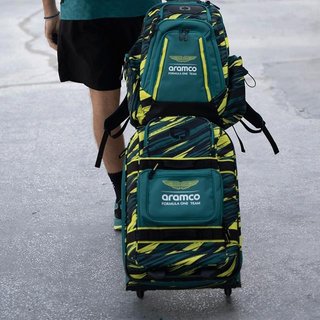 Ogio Ogio Alpha Layover Aston Martin F1 Team 40-44L tas, groen