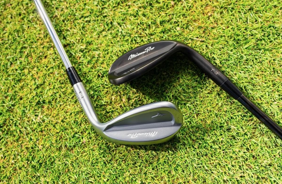 Mizuno Pro T-3 Black wedge, staal