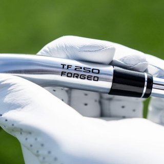 Callaway Apex Ti Fusion 250 Plated heren ijzers, grafiet