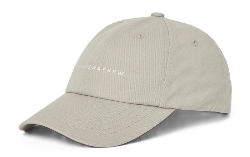 Travis Mathew The Dad dames pet, licht khaki