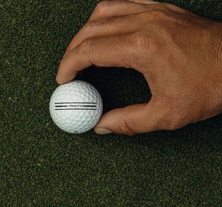 Titleist Pro V1x Left Dash AIM Enhanced golfballen