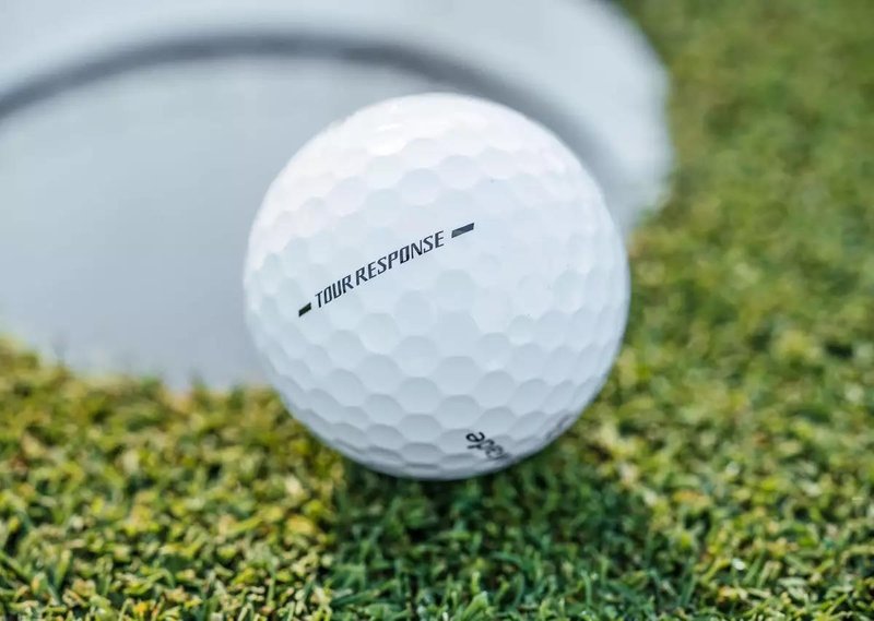 TaylorMade Tour Response golfballen 2026 (12 ballen)