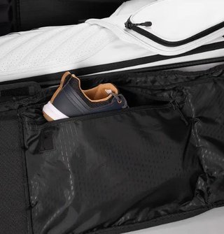Ogio Pace travel bag, zwart
