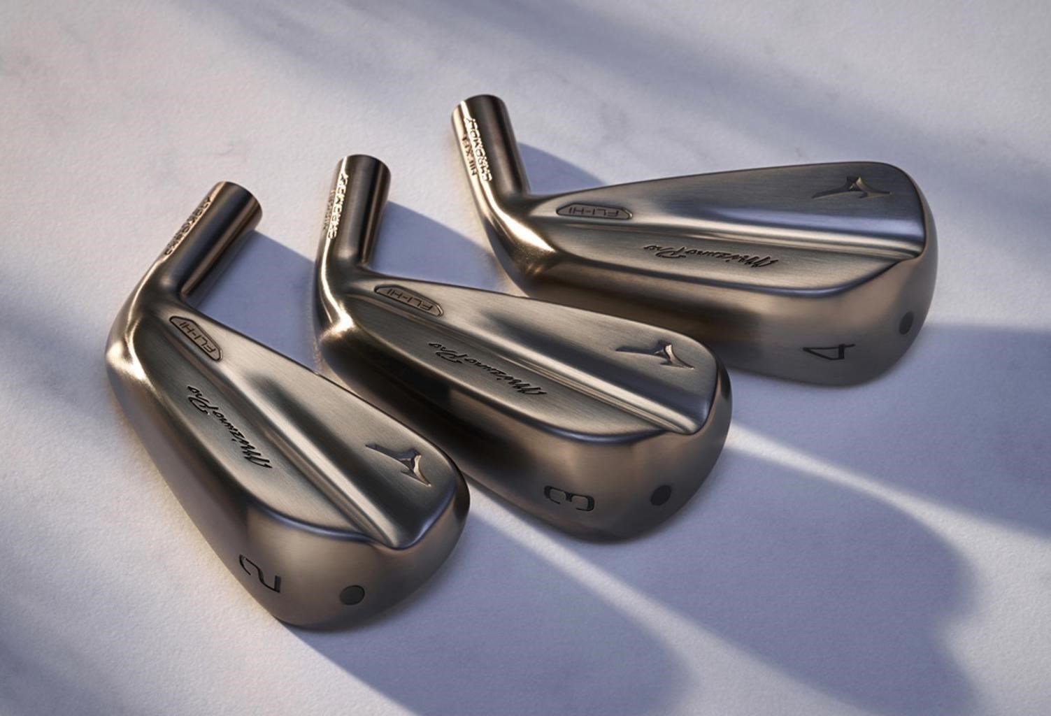 Mizuno Pro Fli-Hi Utility driving iron, graphite