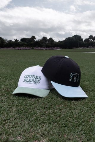 Travis Mathew Louder Please heren pet, wit