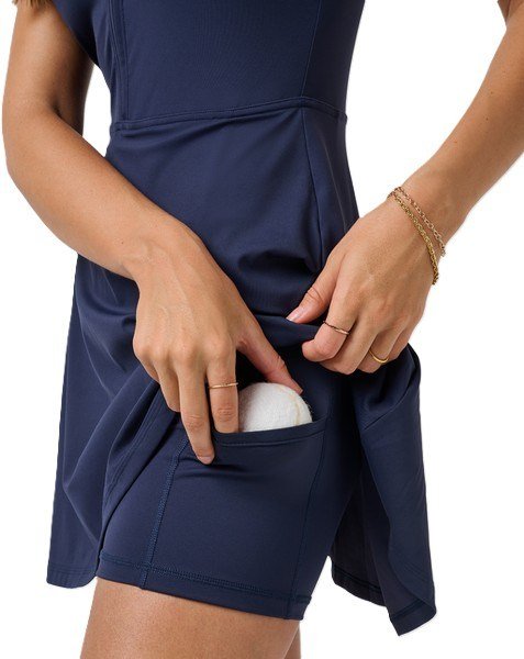 Travis Mathew Moveknit Sleeveless dames jurk, navy blazer