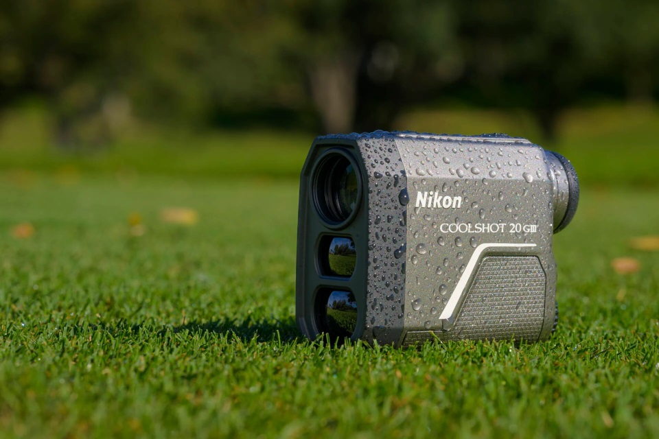 Nikon COOLSHOT 20 GIII — compact en klaar om te spelen