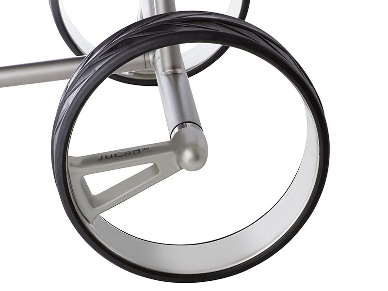 Detail van de eenspaaks volcarbon velg op de JuCad Phantom Titan 3.0