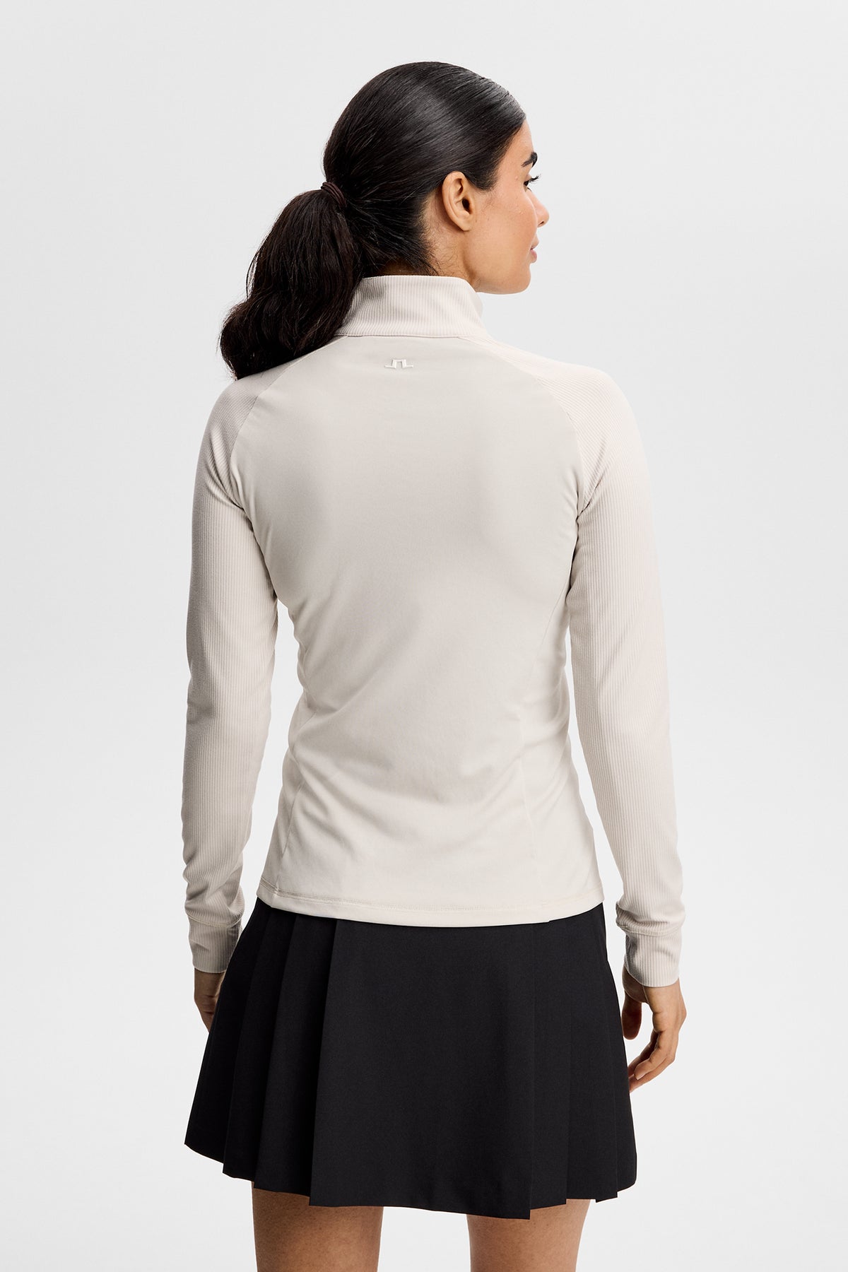 J.Lindeberg Mel Rib Mid Layer Moonbeam – detail rits voorzijde en naden