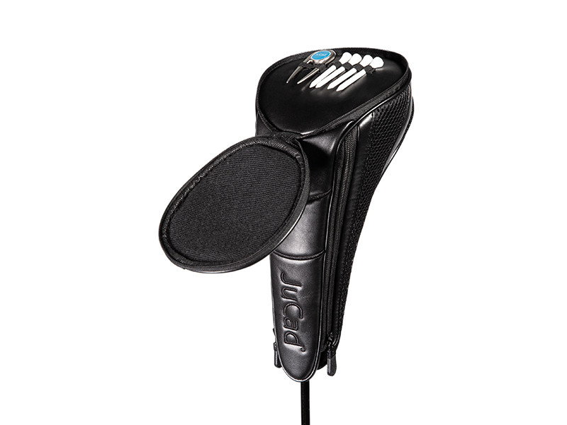 JuCad Driver Headcover Set geopend met ritsvak met tees en pitchfork