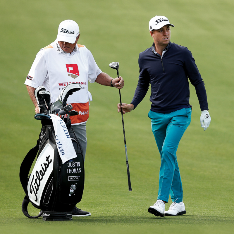Justin Thomas met de Titleist Tour Bag