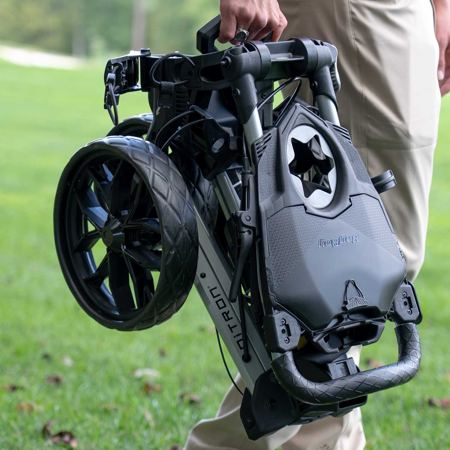 Bag Boy Nitron lichtgewicht compact opgevouwen handtrolley