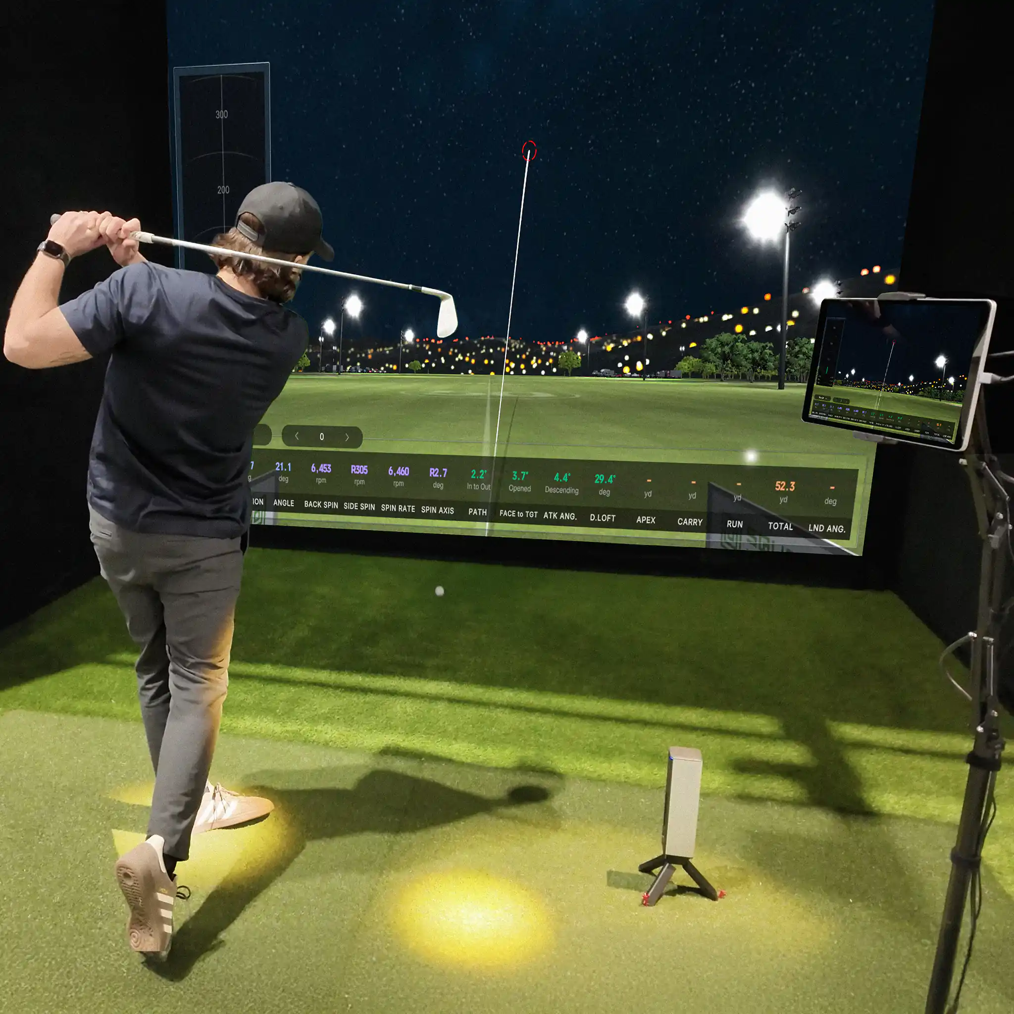 Square Golf OMNI lifestyle indoor simulator