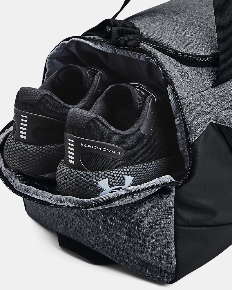 Geventileerd schoenenvak op Undeniable 5.0 Kleine Duffle Bag